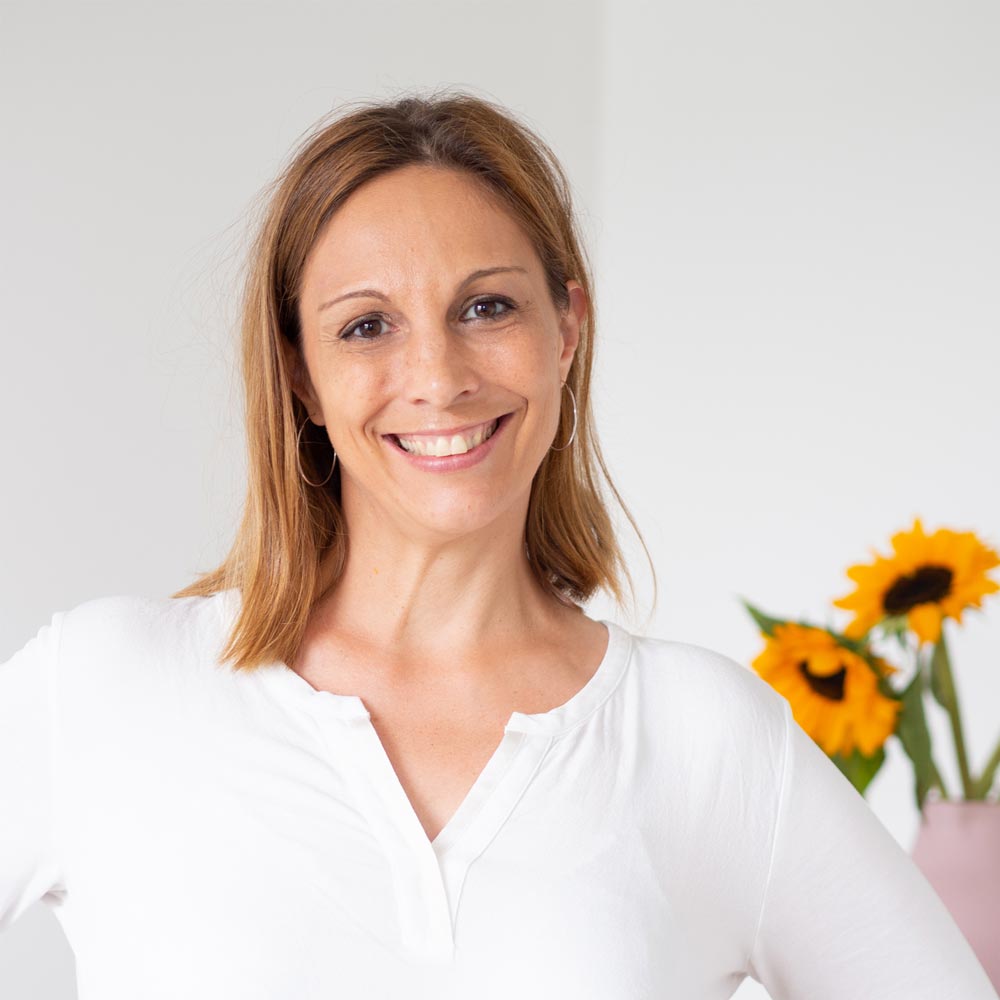 Das Bild zeigt Frau Dr.Julia Berg. Fachärztin für Kinder- und Jugendpsychiatrie- und psychotherapie in Essen